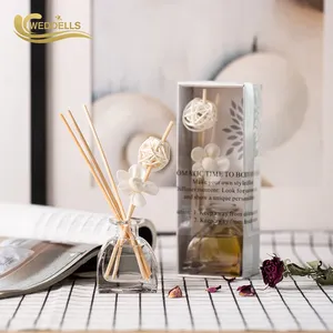 Decorative Glass Bottle Home Fragrance Dried Flower Aroma Reed Diffuser With Sticks