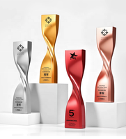 Nouveau design, grand trophée artistique moderne torsadé, personnalisable, impression UV, récompense en résine, 25 cm, durable