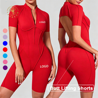 Combinaison de sport élégante à manches courtes et dos nu pour femme, idéale pour la gym et le fitness