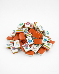 ชุ<span class=keywords><strong>ด</strong></span>ไพ่นกกระจอกอเมริกัน<span class=keywords><strong>ส</strong></span>ุดหรู 152 ชิ้น พร้อมแผ่นอะคริลิคสีส้ม 4 ชั้น พร้อมชั้นวางและไพ่โจ๊กเกอร์ เกมไพ่นกกระจอก<span class=keywords><strong>ส</strong></span>มัยใหม่สำหรับครอบครัวและการเ<span class=keywords><strong>ด</strong></span>ินทาง - Product Image 1