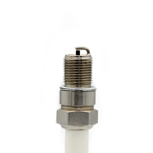 Bougie d'allumage à faible résistance en gros 4JG2 pour moteur 4JG2, électrode en alliage de nickel, filetage M18X1.5, certifiée ISO - Product Image 2