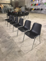 Chaise en plastique empilable pour cantine scolaire secondaire, fournisseurs de chaises pour salles d'étude, en vente