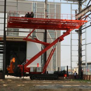 Plataforma elevadora móvil sobre orugas con elevación inversa y sistema hidráulico para trabajos en muros cortina - Product Image 4