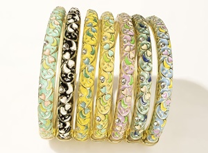 Pulsera de Aleación Chapada en Oro con Diseño Floral Retro y Diamantes Cloisonné para Mujer, Brazalete Hueco Pintado Estilo Antiguo, Económico y de Moda, Vintage - Product Image 2