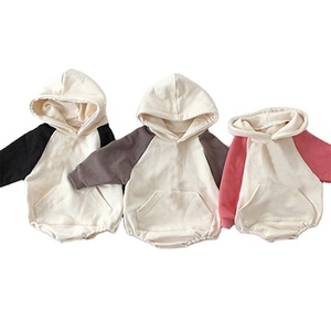 Mono de Otoño para Bebés Recién Nacidos Unisex con Mangas en Contraste de Color al Estilo Coreano, Sudadera con Capucha y Bolsillo para Niños Pequeños - Product Image 1