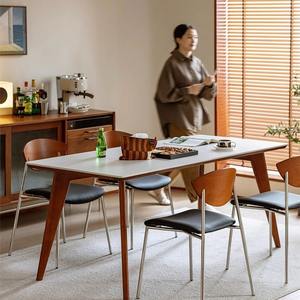 Silla de comedor con respaldo de madera maciza, asiento negro, patas de metal, diseño nórdico para comedor - Product Image 3