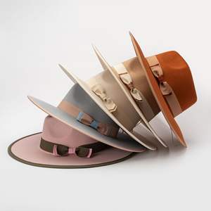 Sombrero de Ala Ancha Plana de Lana Tweed con Corona Retro de Moda para Mujer Estilo Europeo-Americano, Ideal para Envíos, Aire Libre y Playa - Product Image 1