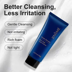 Nettoyant moussant à la vitamine C en marque propre, acide hyaluronique, acide glycolique pour le nettoyage quotidien du visage des hommes, contrôle du sébum, nettoyage des pores - Product Image 4