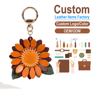 Hand-stitched Sunflower Leather Keychain Handmade Vegetable Tanned Top Layer Cowhide <b>Bag</b> <b>Charm</b> Genuine Leather Car Pendant - Product Image 1