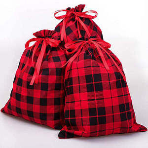 Bolsas de Regalo Navideñas de Tela Rojas con Cordón para Dulces, Decoraciones Navideñas para Niños - Product Image 3