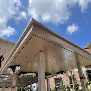 Pavillon extérieur personnalisé en aluminium avec toit en placage - Product Image 2