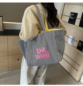 Reusable Love Pattern Cotton Canvas Shopping <b>Bag</b> Custom Embroidery Logo Calico Canvas <b>Tote</b> Shoulder <b>Bag</b> For Beach Grocery <b>Travel</b> - Product Image 3