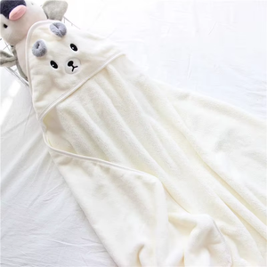 Serviette de bain pour bébé en microfibre à séchage rapide en gros, personnalisée avec un personnage de dessin animé, accessoires de bain doux - Product Image 1