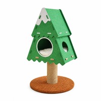 Arbre à chat en cèdre avec toit enneigé, poteau à gratter en sisal et condo en feutre pour chats d'intérieur