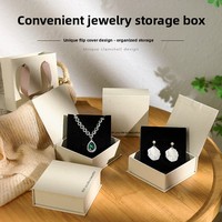 Boîte à bijoux personnalisée en papier imprimé pour mariage, emballage cadeau pour boucles d'oreilles et bagues avec doublure en velours doux pour la protection des bijoux, vente en gros