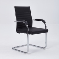 Chaise de conférence moderne haut de gamme avec structure cantilever chromée et accoudoirs rembourrés pour salle de sport et mobilier de réception de bureau