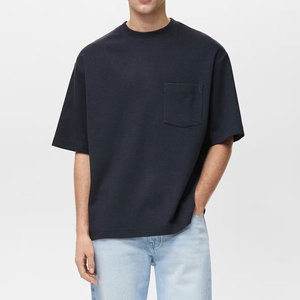 เสื้อยืดโอเวอร์ไซส์น้ำหนักเบาสไตล์สตรีทแฟชั่นสำหรับผู้ชาย รุ่นล่าสุด มีกระเป๋า  รับสกรีนโลโก้ ทรงปกติ ผ้าฝ้าย 100% เป็นมิตรต่อสิ่งแวดล้อม ราคาประหยัด - Product Image 1
