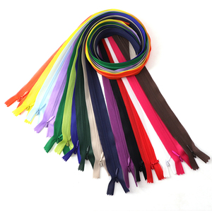 <span class=keywords><strong>3</strong></span> #5 #7 #8 #10 # venta al por mayor Cremallera de nailon rollo cadena larga cremalleras abiertas para ropa - Product Image 3
