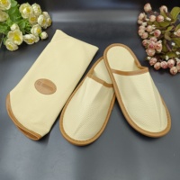 Chaussons d'hôtel de luxe en cuir PU pour chambre d'hôtes, spa, resort, jetables, confortables, avec logo personnalisé, articles de toilette pour hôtel