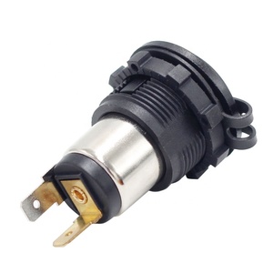 12V 10A 120W voiture allume-cigare prise adaptateur femelle chargeur - Product Image 3