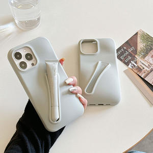 Étui de téléphone Design de luxe avec brillant à lèvres teinte brillant support rouge à lèvres <span class=keywords><strong>Hello</strong></span> <span class=keywords><strong>Kitty</strong></span> étui de téléphone pour motorola Edge 50 fusion - Product Image 4