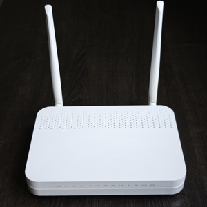 Routeur ONT double bande AX3000 à vente chaude, Wifi6 Mesh GPON ZC-521X6T 4GE+1POTS+1CATV+AX3000, prix de gros - Product Image 2