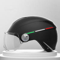 Casque de moto demi-face en ABS durable pour adulte avec visière solaire, coque extérieure résistante aux chocs, design respirant et léger