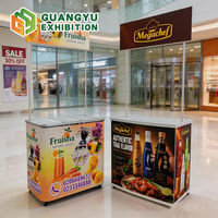 Comptoir de table promotionnel portable intérieur/extérieur Présentoir en acier PVC avec roues au nouveau design pour le marketing alimentaire