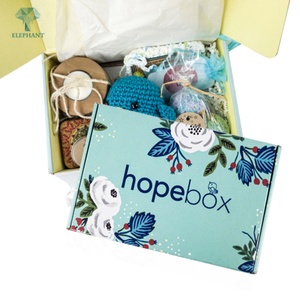 Caja de Embalaje de Cartón Corrugado para Ropa con Diseño Floral Personalizado - Product Image 2