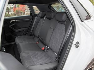 Audi <span class=keywords><strong>A3</strong></span> Sportback 35 TFSI <span class=keywords><strong>2023</strong></span>, Edición Deportiva de Lujo, Hatchback Compacto Premium, Cabina Virtual, Acabado <span class=keywords><strong>S</strong></span> <span class=keywords><strong>Line</strong></span>, Sistema de Infoentretenimiento Avanzado - Product Image 5