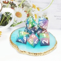 LuxeRoll – Ensemble de dés polyédriques en résine à dégradé arc-en-ciel pour D&D, 7 pièces, pour jeux de rôle, Dungeons & Dragons, vente en gros, personnalisable