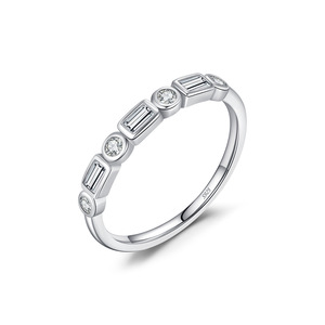 Anillo fino apilable de plata de ley S925 con incrustaciones de circonita redonda y rectangular, joyería elegante para mujer, para uso diario y como regalo. - Product Image 1