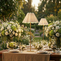 Lampadaire sans fil moderne à hauteur réglable, commande tactile, lumière chaude, rechargeable, base E14 pour extérieur, café, mariage