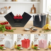 Boîte cadeau carrée brillante laminée avec motif floral pour pâtisseries et cadeaux floraux