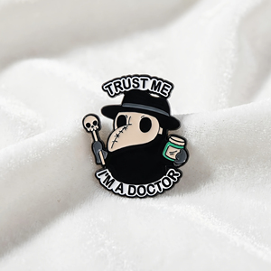 1 unidade Broche Estilo Sombrio Doutor da Peste, Crachá com Slogan Divertido, Pin Versátil para Roupas e Mochilas, Acessório Moderno e Estiloso para Presente - Product Image 6