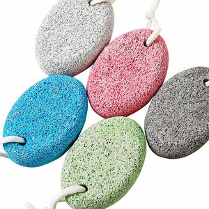 Piedra Pómez Natural de Doble Cara para Exfoliar los Pies, Masaje de Baño con Orificios, Producto de Grado Médico No Metálico - Product Image 1
