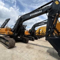 Excavatrice d'occasion HYUNDAI 220LC 9S, 22 tonnes, sur chenilles, hydraulique, faible nombre d'heures, avec rapport d'inspection