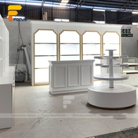 Étagère de présentation ronde en bois moderne, finition laquée blanche, multi-niveaux, pour magasin de détail