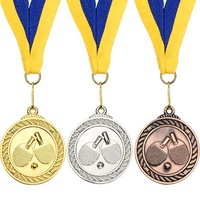 Vente en gros de médailles de sport personnalisées, médailles vierges en métal et trophées avec ruban, football, natation, basket-ball, jeu de course