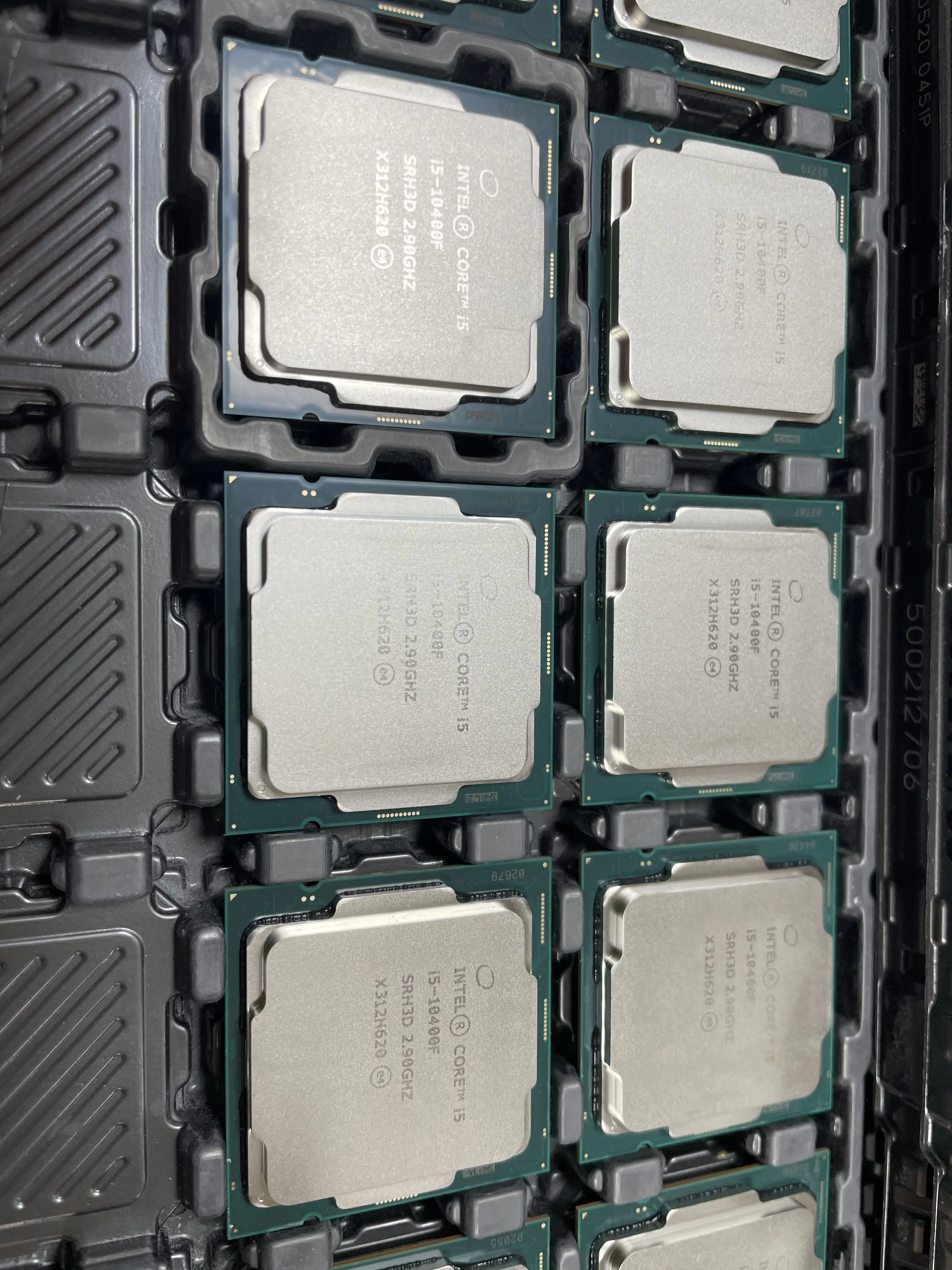 stocks new In tel I5 12400 12400F I7 13700 13799KF Six Core LGA 1200 CPU Prrocessor