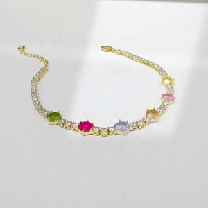 ราคาโรงงาน สร้อยข้อมือเงินแท้ 925 ประดับเพทายสีเงิน สร้อยข้อมือแบบเรียบง่ายสำหรับเพื่อนสนิท ลายกากบาท สำหรับผู้หญิง - Product Image 4