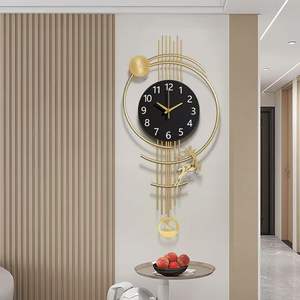 82*38 <span class=keywords><strong>pendule</strong></span> produits 2024 horloge murale moderne en métal salon salle à manger chambre hôtel Simple mode horloge murale créative - Product Image 1