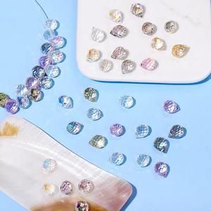 Оптовые стеклянные бусины-рondelle в рождественской тематике: белые, красные, зеленые, рассыпные бусины-разделители для ожерелий и браслетов оптом - Product Image 6