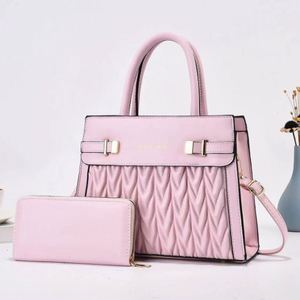 Sac de soirée formel élégant et luxueux en similicuir convertible pour femme - Product Image 3