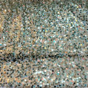 Fabricant de tissus de broderie de paillettes de dentelle de tulle vert de luxe de 5mm pour robe de style européen et français - Product Image 3