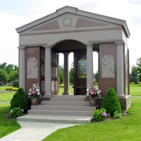 Pierre tombale en granit sculptée sur mesure de style américain pour cimetière, pierres tombales pour mausolées familiaux