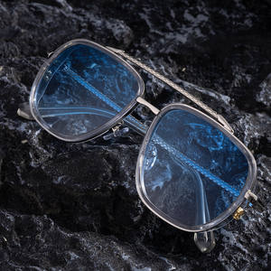 Lunettes de soleil carrées unisexes HJ-7352, monture en métal, protection UV400, verres en PC, pare-soleil de classe 2, couleur noire, emballage en boîte - Product Image 2