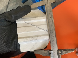 Placa de yeso Perfiles de metal Línea de producción Tira de aluminio Techo falso Máquina formadora de rollos en frío - Product Image 4