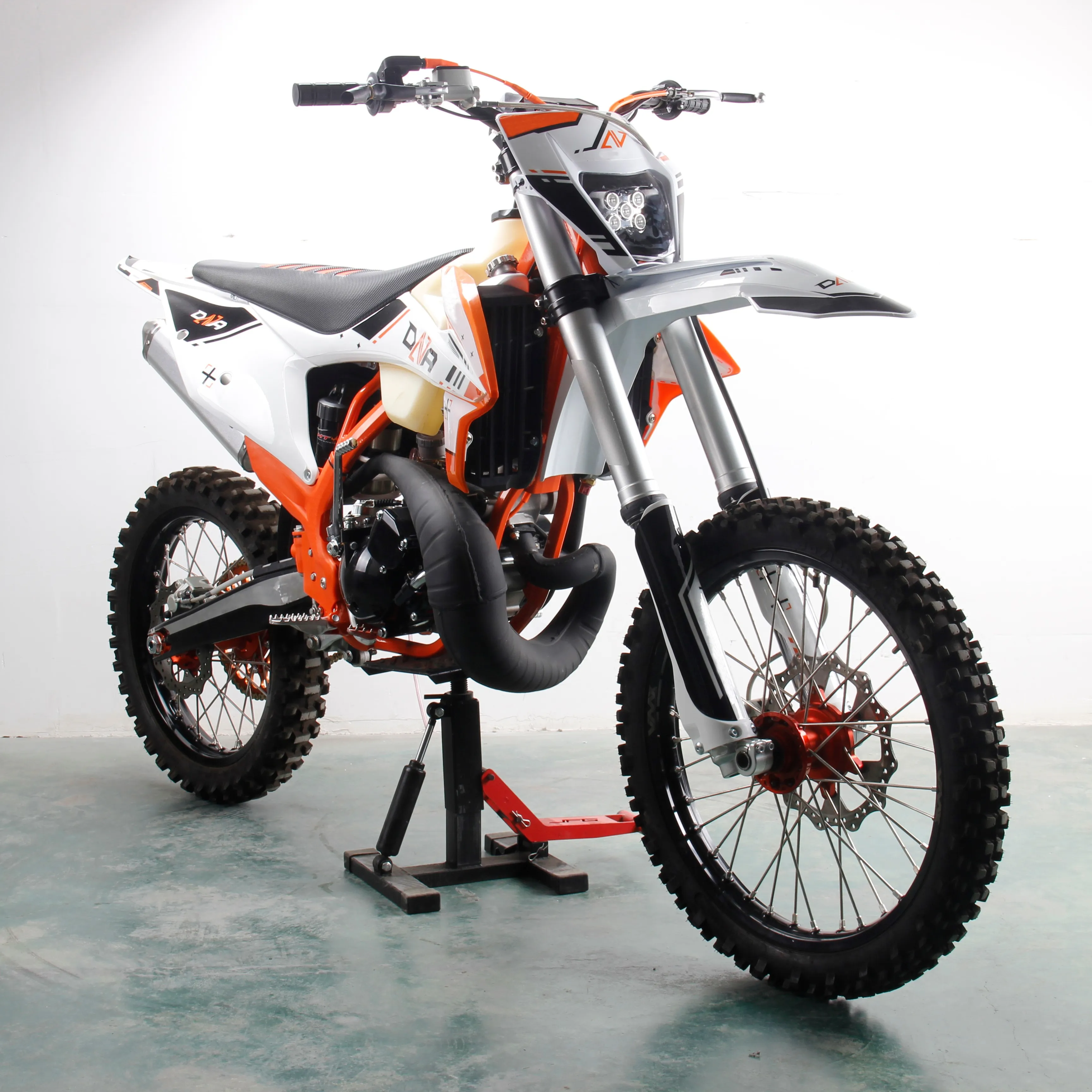 2024 New Arrival Racing Off Road Motocross 250CC 2-Stroke Gasoline Motorcycles 21/18 Wheels Dirt Bike motos a gasolina With CE