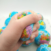 Balle en mousse anti-stress de 63 mm, carte du monde, globe terrestre, balle de paume, planète Terre, jouets pour la remise de diplômes, Halloween, Noël